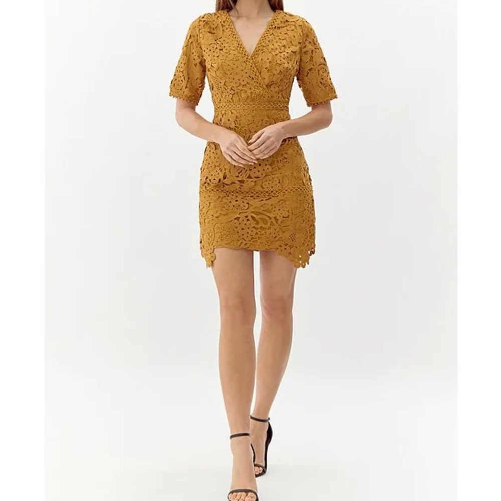 NWT Adelyn Rae Women's Adelyn Rae Size XS Mustard Tasha Crochet Lace Dress